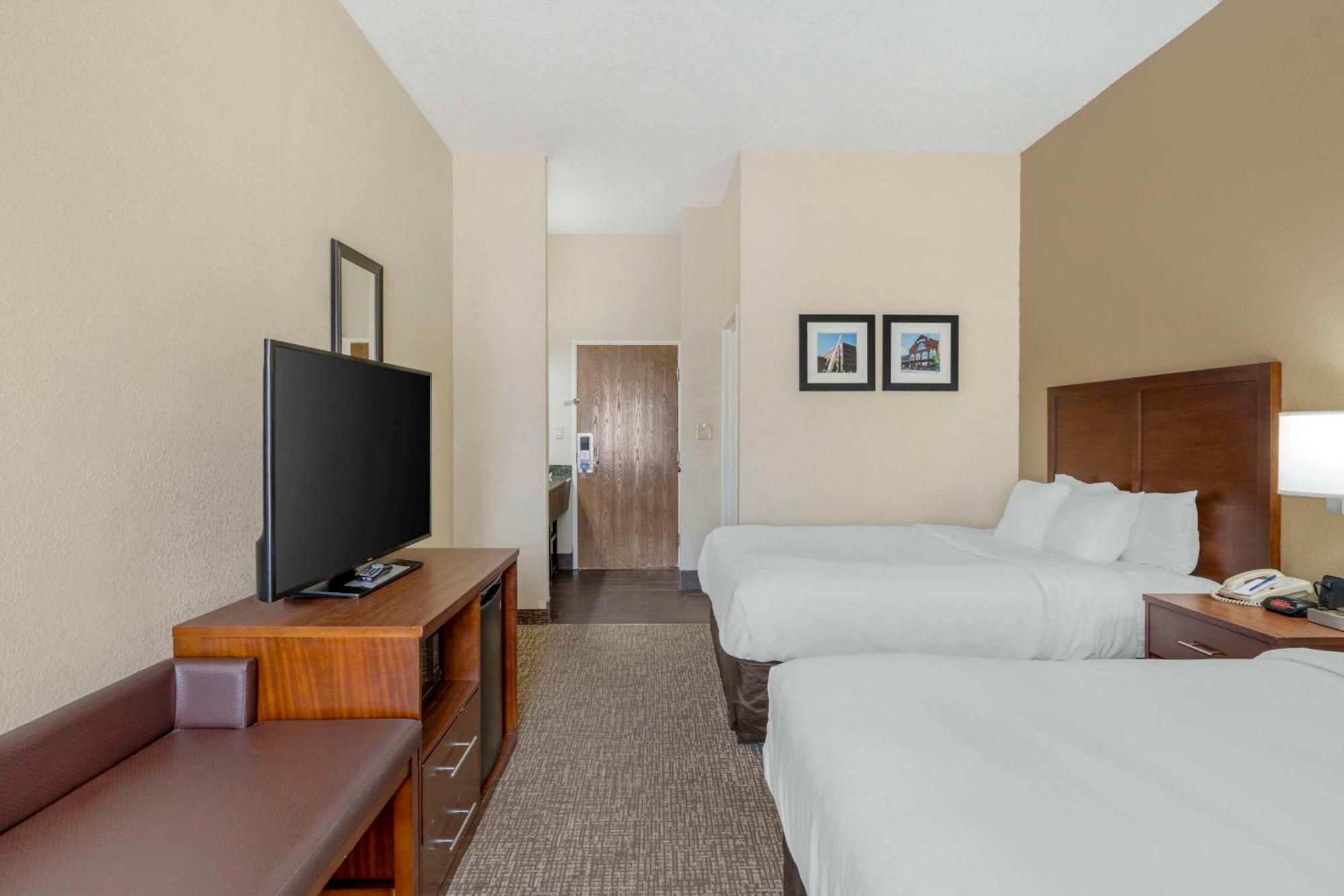 Comfort Inn & Suites La Grange Exteriör bild